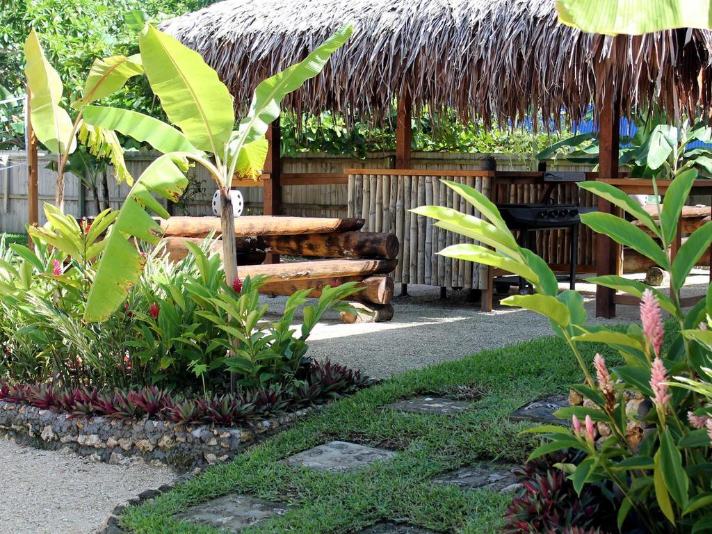 Vanuatu Beachfront Apartments Port Vila Esterno foto